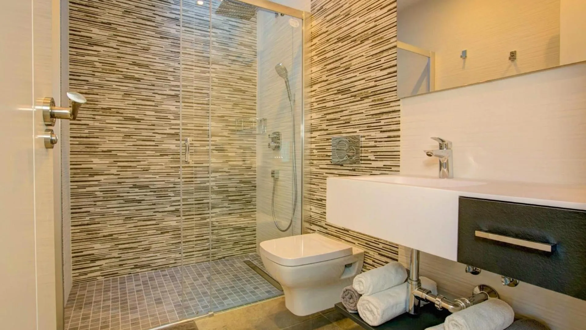 Nyaraló Ferienhaus Mit Privatpool Fuer 10 Personen Ca 500 Qm In Torrox Costa, Andalusien Costa Del Sol
