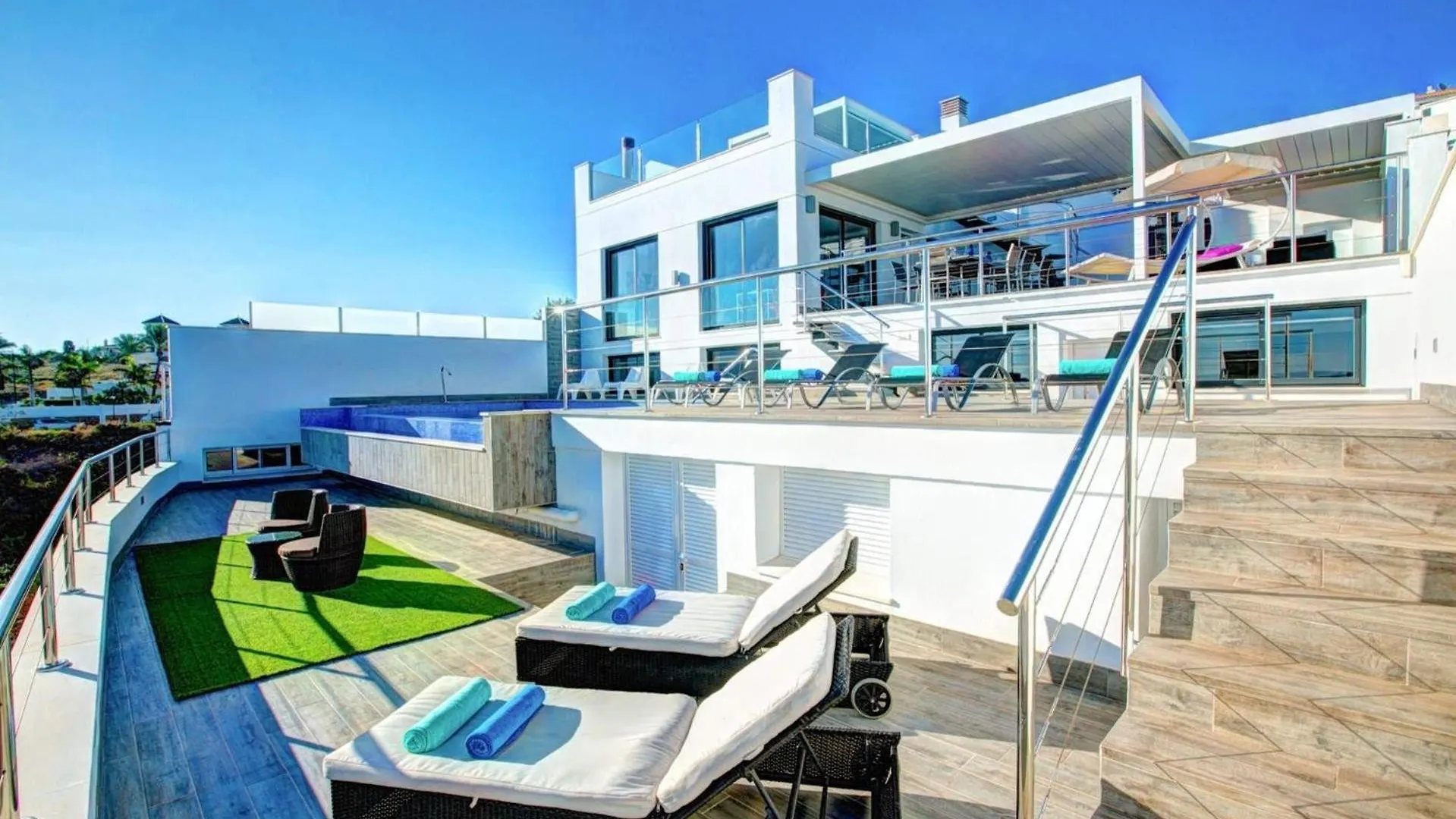 Ferienhaus Mit Privatpool Fuer 10 Personen Ca 500 Qm In Torrox Costa, Andalusien Costa Del Sol Nyaraló